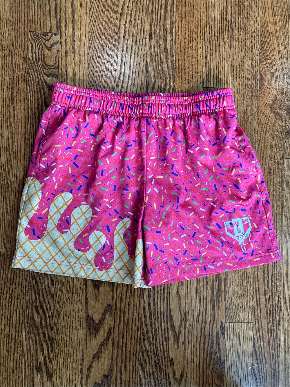 Baseball Lifestyle 101 Boys' Ice Cream Shorts, color strawberry, size youth XL